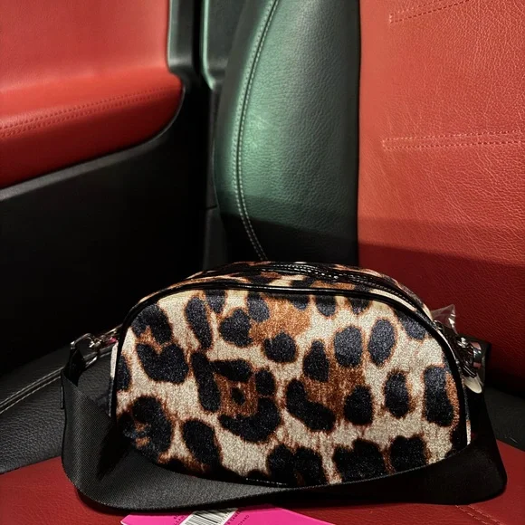 Paris Hilton Black and Brown Leopard Crossbody Bag - Picture 2 of 5